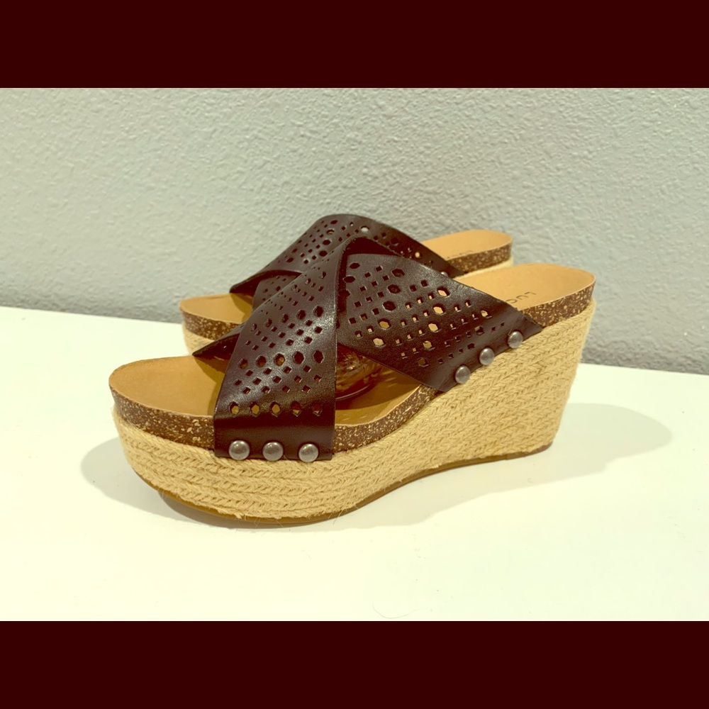 Lucky Brand Black Perforated Leather Wedges 6M